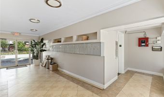10001 W Bay Harbor Dr 202, Bay Harbor Islands, FL 33154