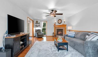 N254 MEADOWBREEZE Court, Appleton, WI 54915