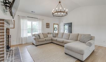 471 Mustang Rd, Camden, SC 29020