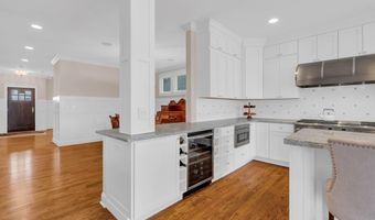3 Sunset Dr, Asbury Park, NJ 07712