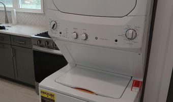 92 E 21ST St, Bayonne, NJ 07002