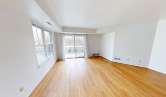 2221 S Huron Pkwy 4, Ann Arbor, MI 48104