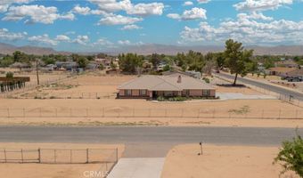 21130 Pine Ridge Ave, Apple Valley, CA 92307
