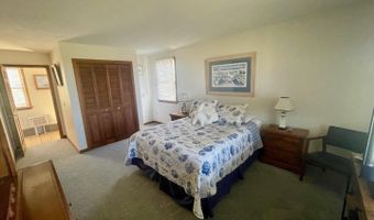 12 Lobsterville Rd, Aquinnah, MA 02535