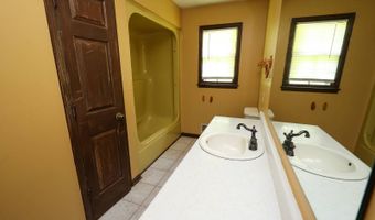 30 Brookwood Ave, Ashland, AL 36251