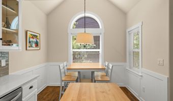 2277 Siskiyou Blvd, Ashland, OR 97520