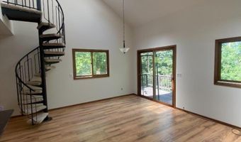 6 Davos Dr 8, Alloway, NJ 07462