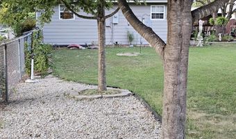 1504 S Tyler Ave, Aurora, MO 65605