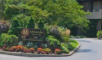 1 Davos Dr 1, Alloway, NJ 07462