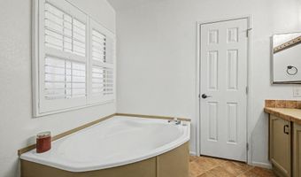 14449 S VAQUERO Cir, Arizona City, AZ 85123