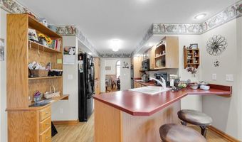 9903 Vermilion Rd, Amherst, OH 44001