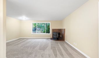 24822 SERTIC Rd, Veneta, OR 97487