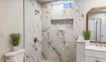 180 Hoomoku St, Kahului, HI 96732