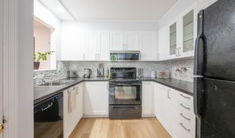 55 Mill Plain Rd 32-6, Danbury, CT 06811