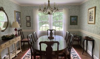 15 Royalwood Ct, Cheshire, CT 06410