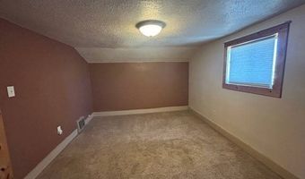 120 Ohmer St, Bottineau, ND 58318