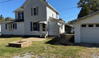 572 W Main St, Adena, OH 43901