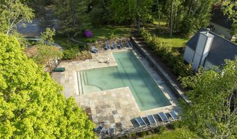 279 Arcadia Dr, Ancramdale, NY 12503