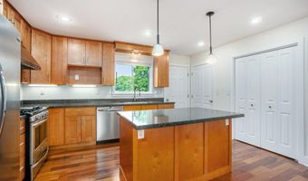 171 Arnold St, Allegan, MI 49010
