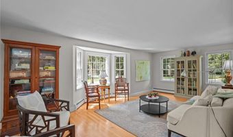 30 Stone Ridge Dr, East Greenwich, RI 02818