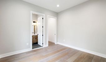 8525 RALEIGH Ave, Annandale, VA 22003