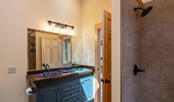 31 Dorothy Dr, Standish, ME 04084