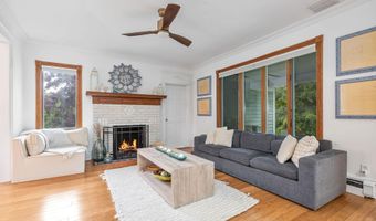 29 Grand Ave, Atlantic Highlands, NJ 07716