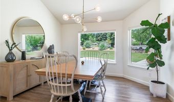 13288 Oak Crest Dr, Yucaipa, CA 92399
