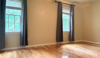 1060 Crabapple Trce, Alpharetta, GA 30004