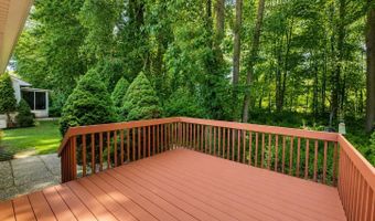 9662 Nook Rd, Algonac, MI 48001