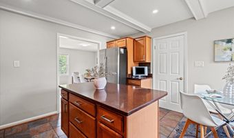 11400 DUNDEE Dr, Bowie, MD 20721