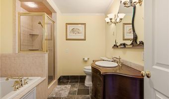 216 Goddard Row, Newport, RI 02840