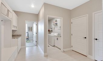 1001 N Oak Trl, Weatherford, TX 76085