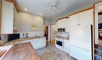 626 E Park Ave, Albert Lea, MN 56007