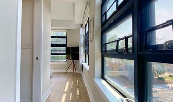 1111 ORREN St NE 300, Washington, DC 20002