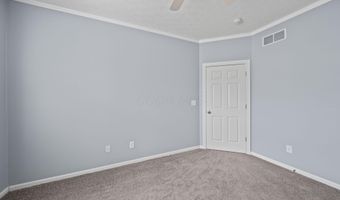 5939 Naughten Pond Dr, Columbus, OH 43213