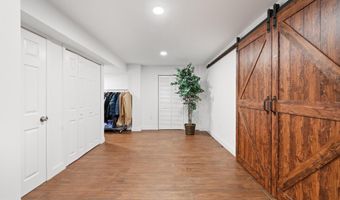 25 CARSDALE Dr, Belle Mead, NJ 08502