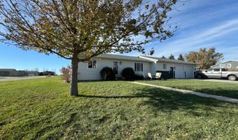 1008 S 10th Ave, Britton, SD 57430