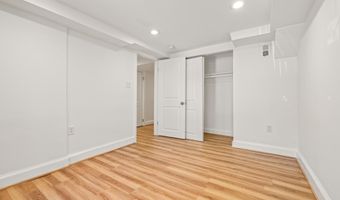 329 18TH Pl NE, Washington, DC 20002