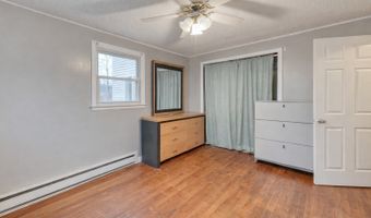 40 Cottage Grove Cir, Bloomfield, CT 06002
