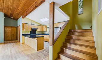 2828 Buttermilk Ln, Arcata, CA 95521