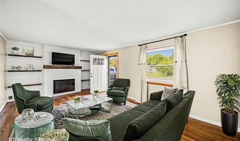 2716 Russell Rd, Ashtabula, OH 44004