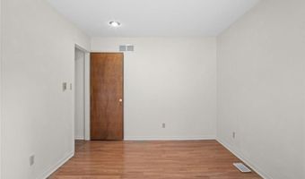 8381 Pratt Rd, Atchison, KS 66002