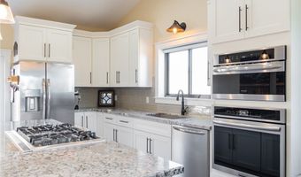10009 Jefferson St, Yucaipa, CA 92399