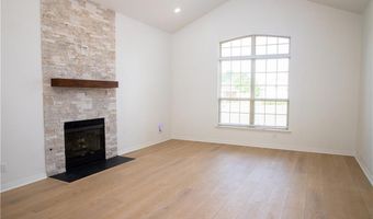 705 Drake St, Bentonville, AR 72712