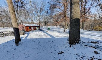 10 Bluebird Dr, Agency, MO 64401