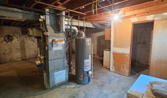 2711 GROVETON St, Alexandria, VA 22306