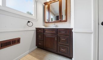 7 Sherborne Cir, Ashland, MA 01721