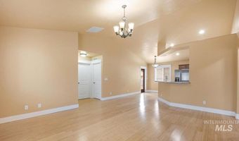3889 N Maple Grove Rd, Boise, ID 83704