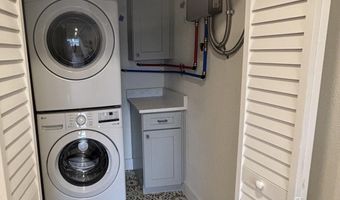 935 SAILFISH Dr E, Atlantic Beach, FL 32233